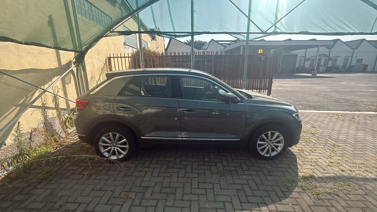 Volkswagen T-Roc 1.0 tsi Sport 115cv (5)