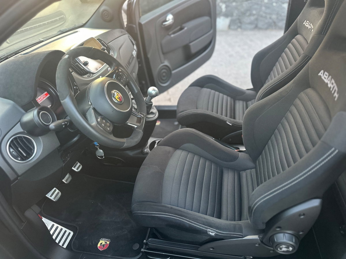 Abarth 595 595 1.4 Turbo T-Jet 180 CV Competizione (12)