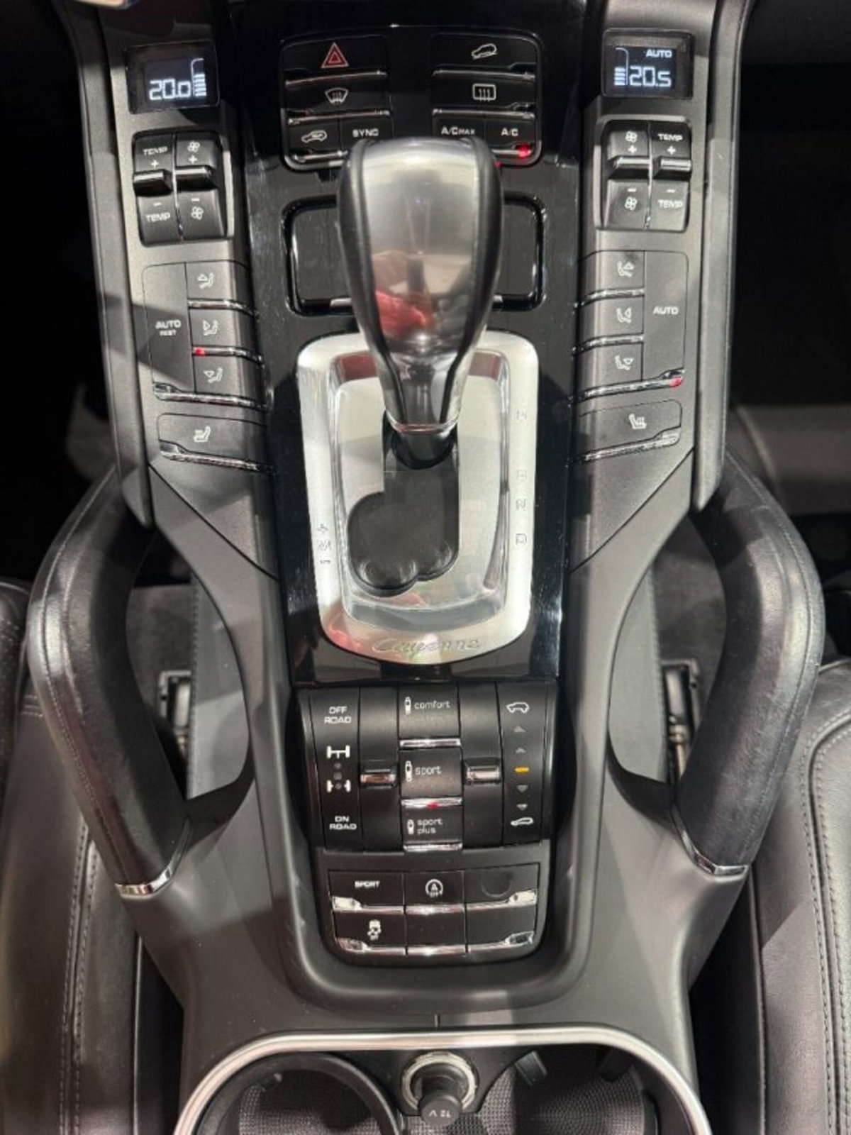 Porsche Cayenne 3.0 Diesel Platinum Edition (15)