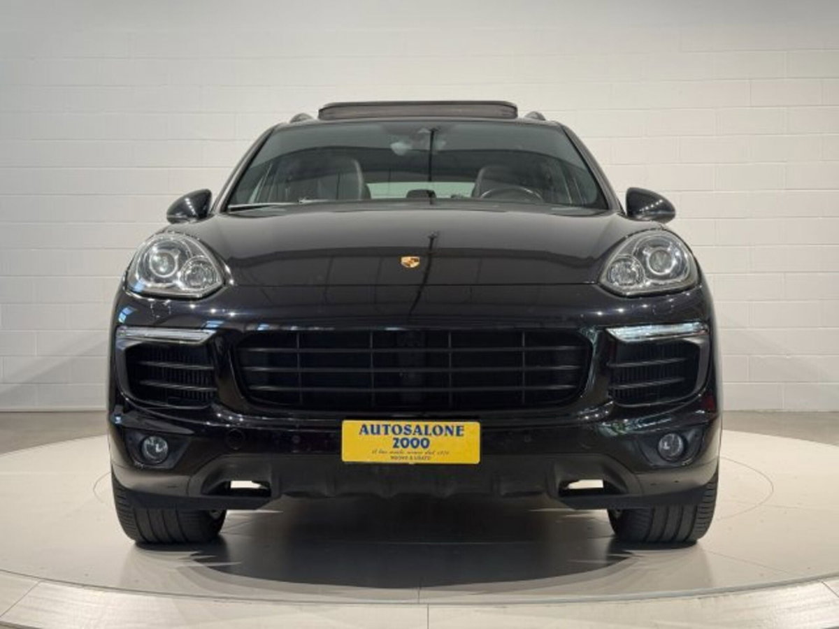 Porsche Cayenne 3.0 Diesel Platinum Edition (8)