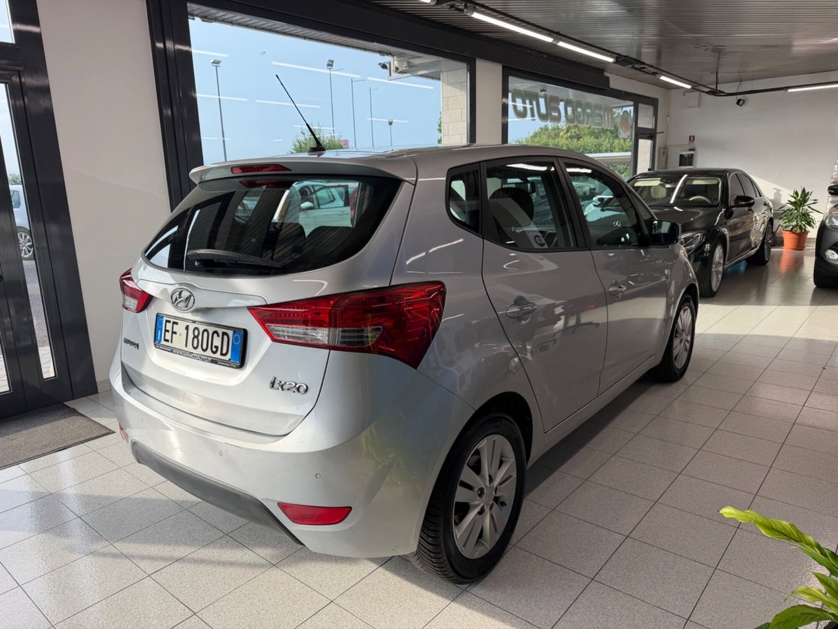 Hyundai ix20 1.4 90 CV Comfort (6)