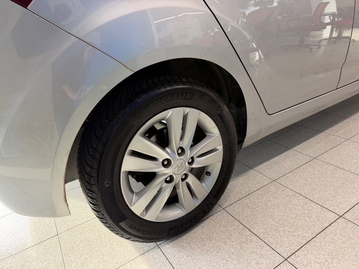 Hyundai ix20 1.4 90 CV Comfort (8)