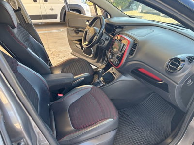 Renault Captur 1.5 dCi 8V 90 CV EDC Project Runway (16)