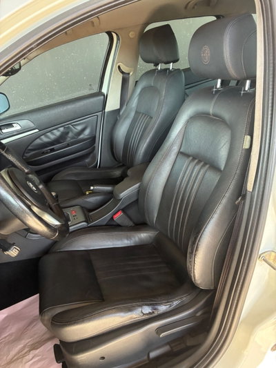 Alfa Romeo 159 SportWagon 2.0 JTDm Sportwagon Eco Progression (10)