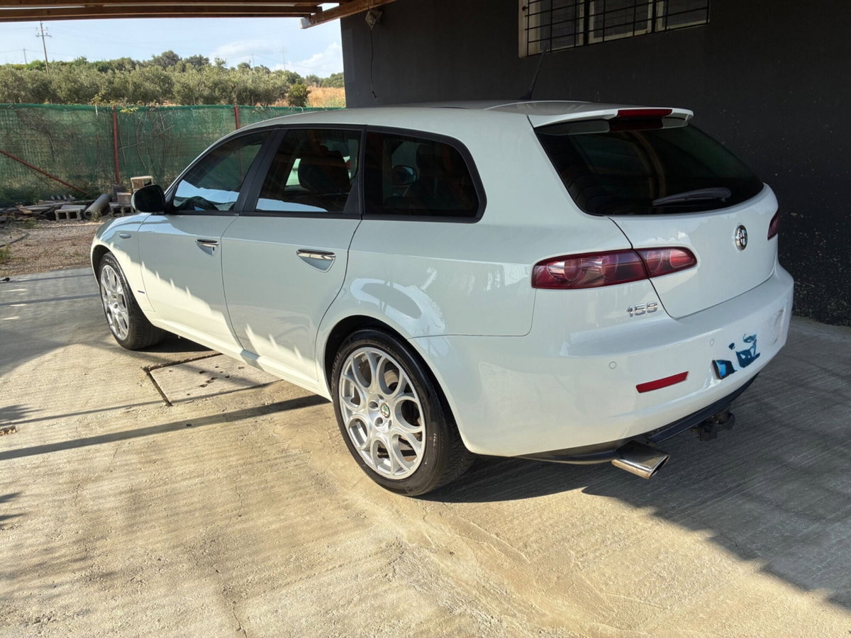 Alfa Romeo 159 SportWagon 2.0 JTDm Sportwagon Eco Progression (4)