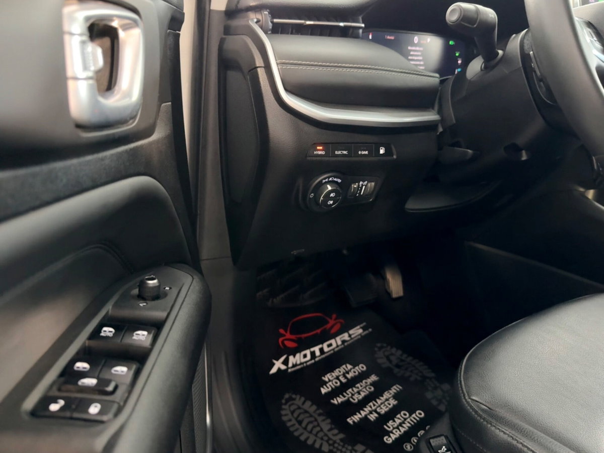 Jeep Compass 1.3 T4 190CV PHEV AT6 4xe Limited (17)