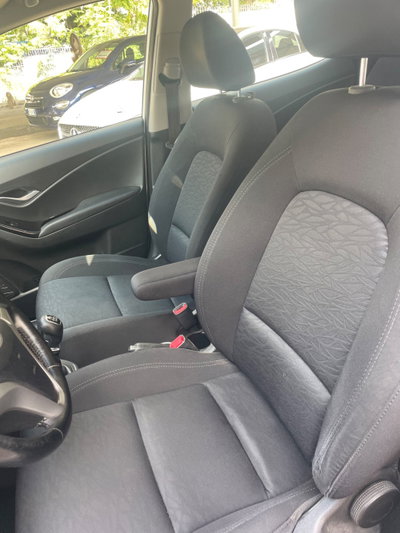 Hyundai ix20 1.4 CRDI 90 CV Style (11)