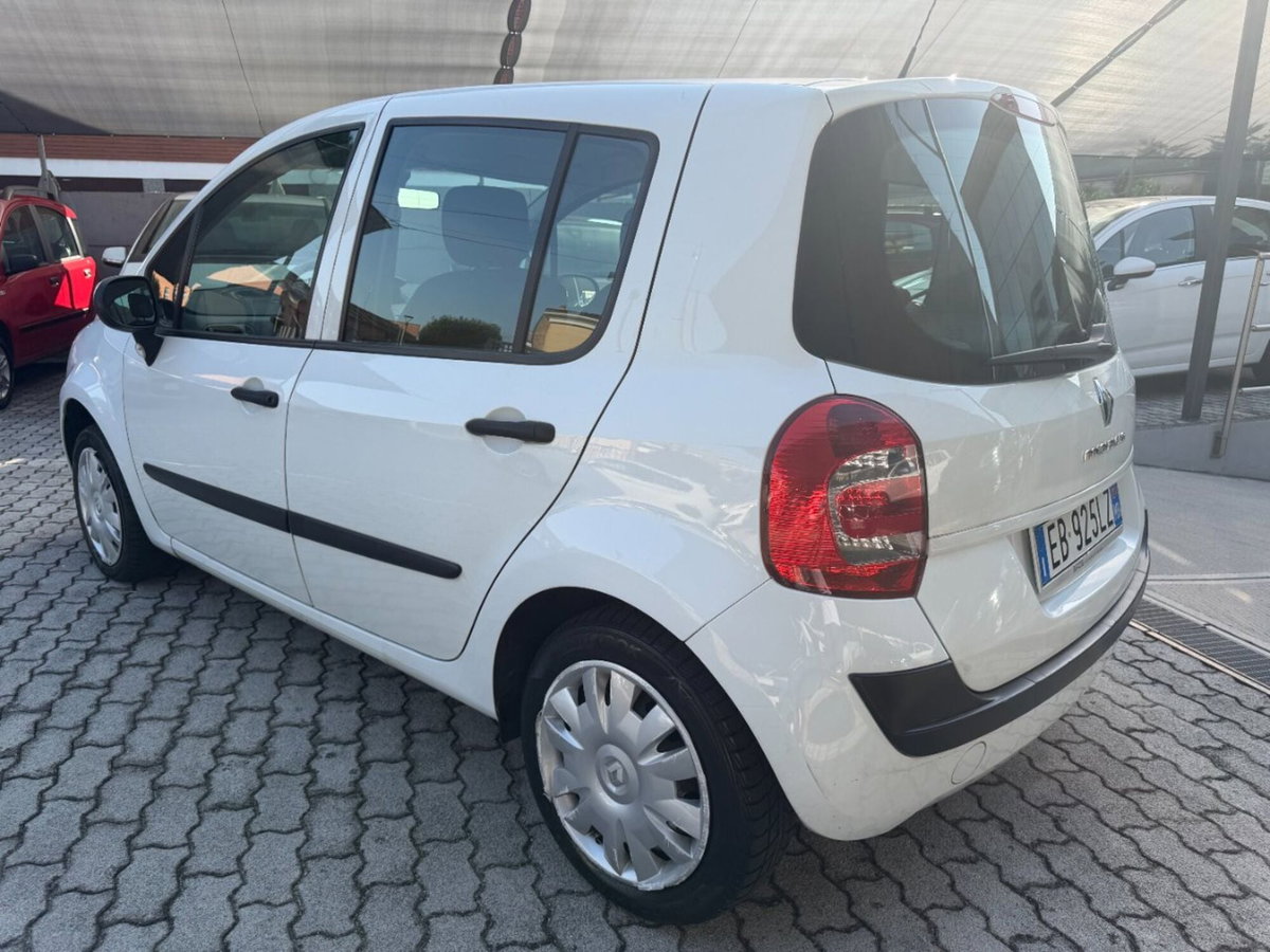 Renault Modus 1.2 16V Dynamique (3)