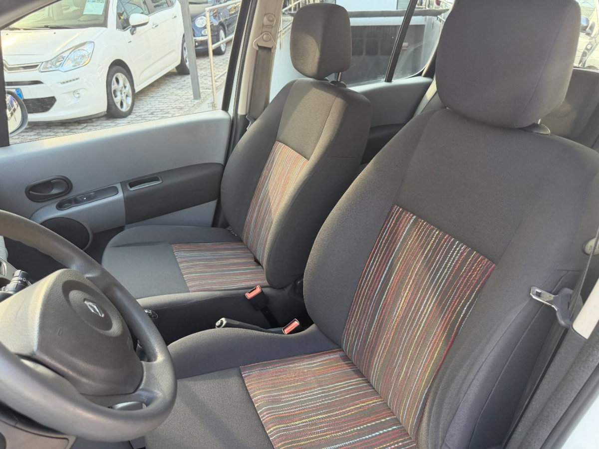 Renault Modus 1.2 16V Dynamique (9)