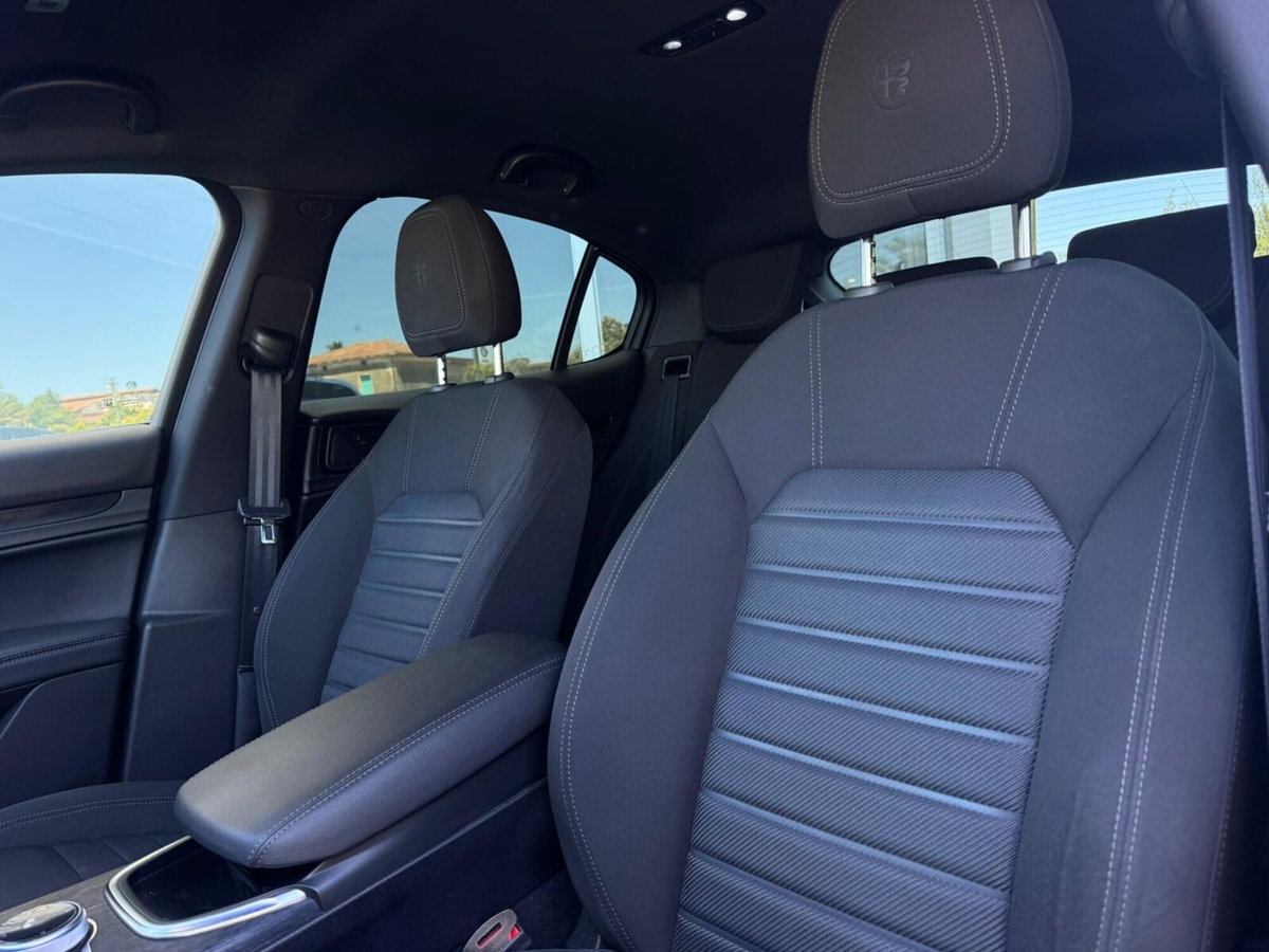 Alfa Romeo Stelvio Stelvio 2.2 Turbodiesel 190 CV AT8 Q4 Super Business (12)