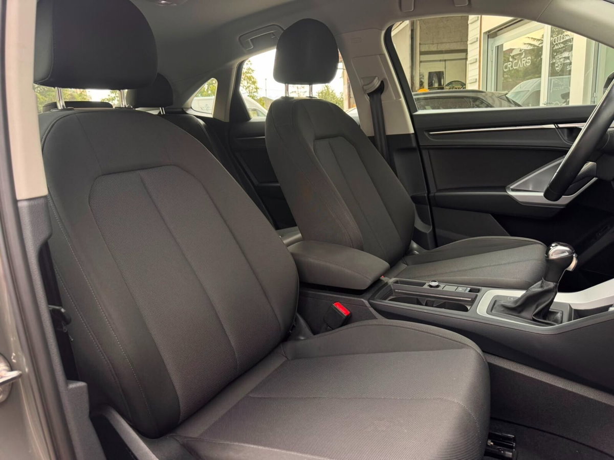 Audi Q3 Sportback 35 TDI quattro S tronic Business Plus (10)