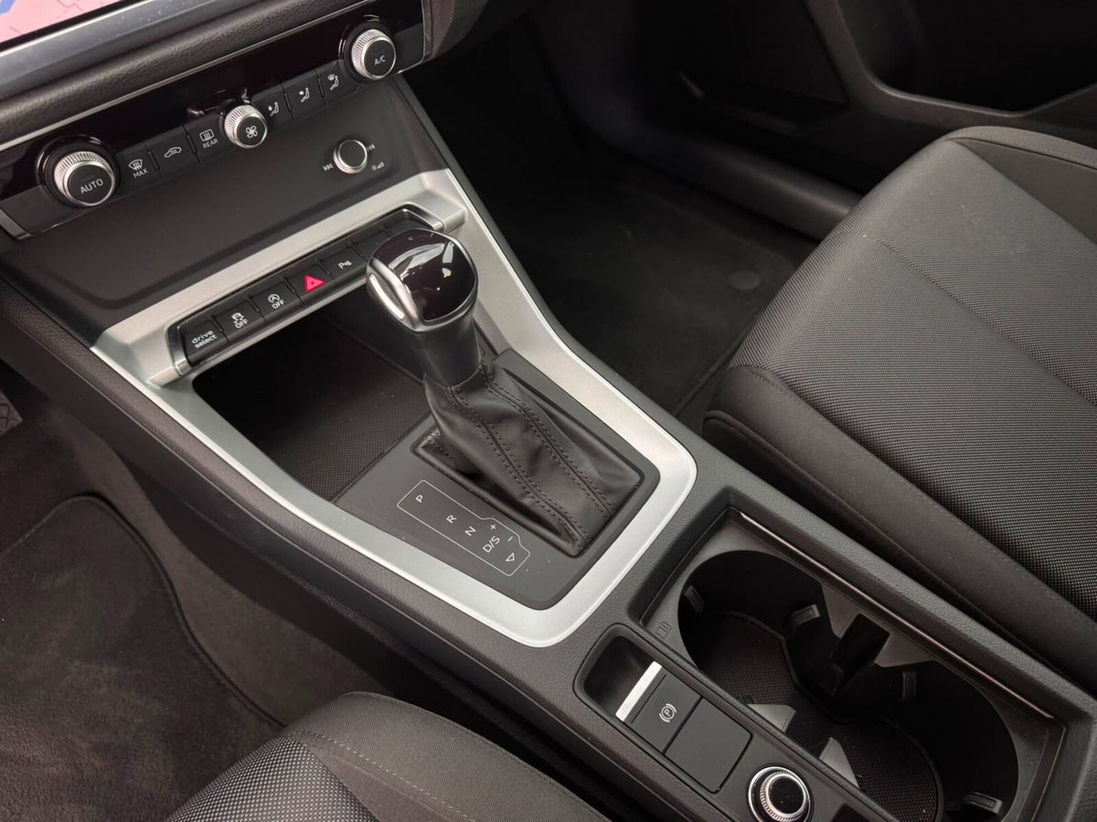Audi Q3 Sportback 35 TDI quattro S tronic Business Plus (9)