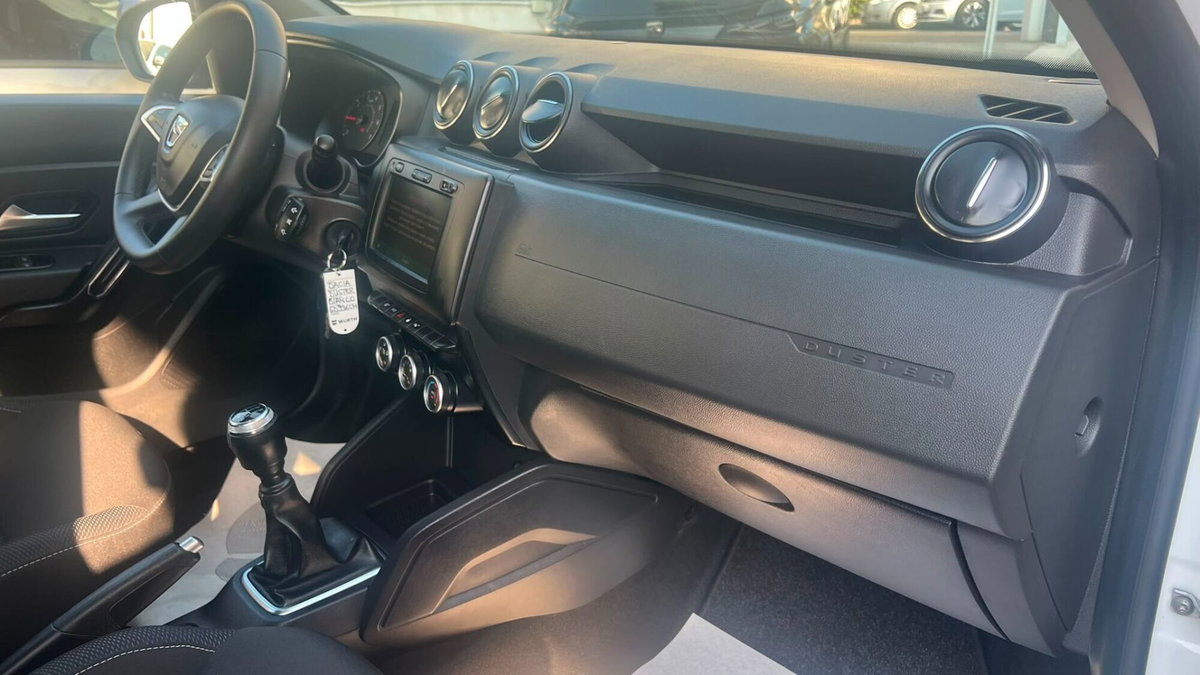Dacia Duster 1.0 TCe 100 CV ECO-G 4x2 Comfort (12)