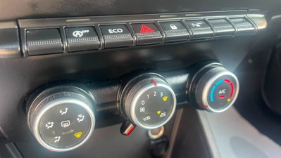 Dacia Duster 1.0 TCe 100 CV ECO-G 4x2 Comfort (18)