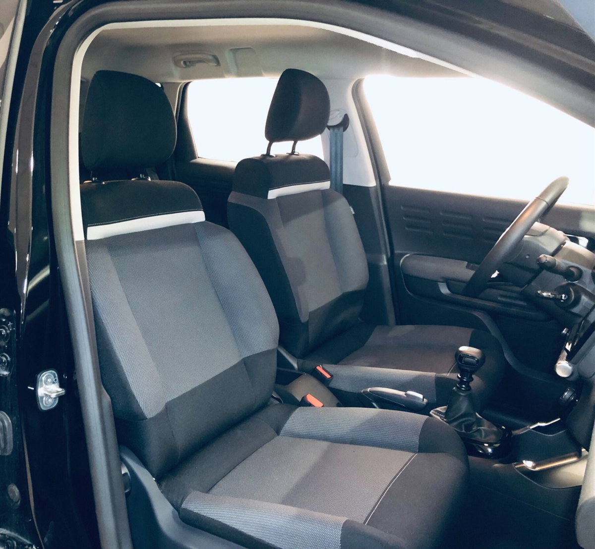 Citroen C3 Aircross 1.2 puretech Plus s&s 110cv (8)