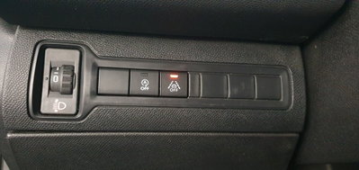 Peugeot 308 SW BlueHDi 130 S&S Business (7)