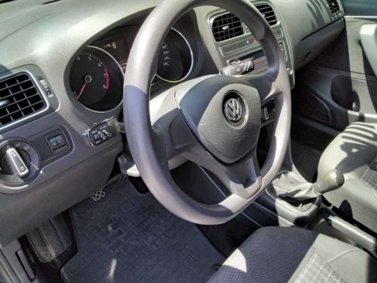 Volkswagen Polo 1.0 MPI 75 CV 5p. Comfortline (13)
