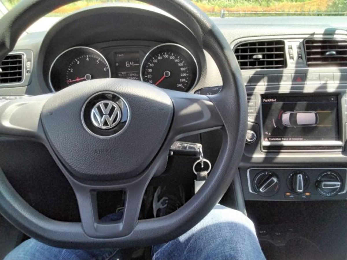 Volkswagen Polo 1.0 MPI 75 CV 5p. Comfortline (15)