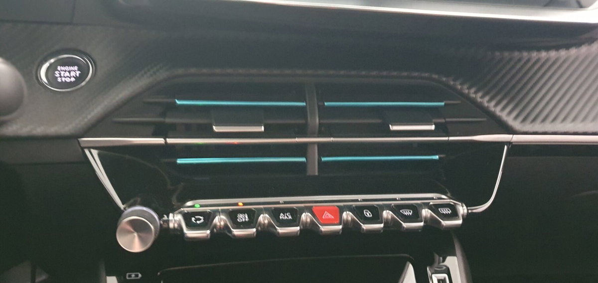 Peugeot 2008 BlueHDi 110 S&S Allure Pack (6)