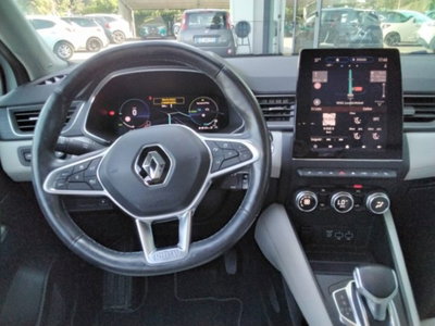 Renault Captur Plug-in Hybrid E-Tech 160 CV Initiale Paris (16)