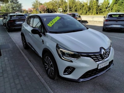 Renault Captur Plug-in Hybrid E-Tech 160 CV Initiale Paris (8)