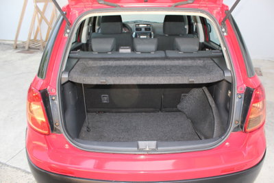 Fiat Sedici 1.9 MJT 4x4 Dynamic (14)