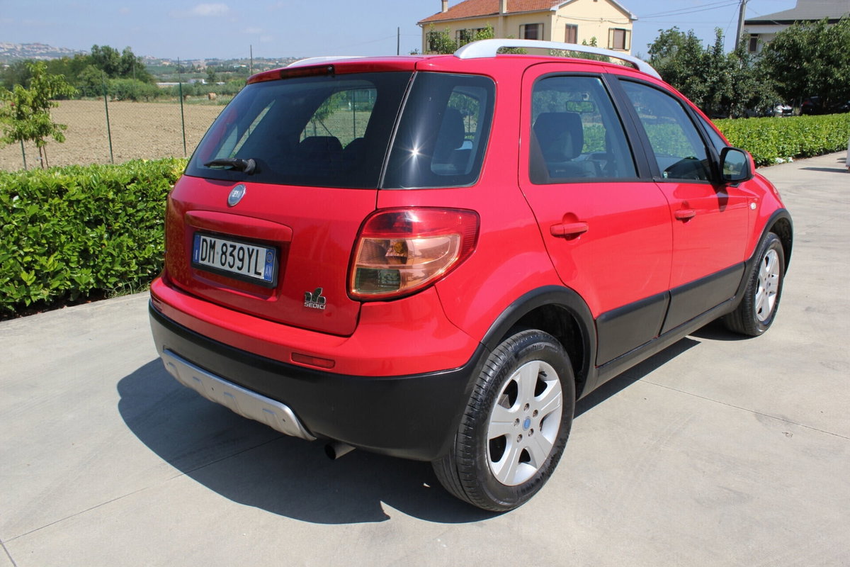 Fiat Sedici 1.9 MJT 4x4 Dynamic (2)