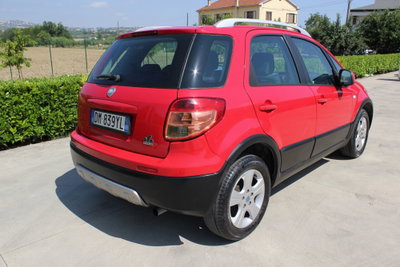 Fiat Sedici 1.9 MJT 4x4 Dynamic (2)