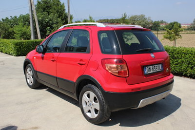 Fiat Sedici 1.9 MJT 4x4 Dynamic (8)