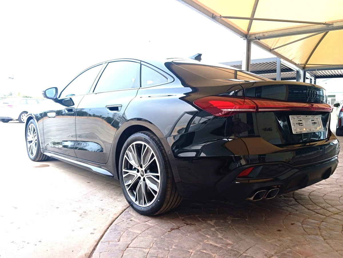 Audi A5 Sportback Sportback 40 2.0 tdi mhev S line edition quattro 204cv s-tronic (5)