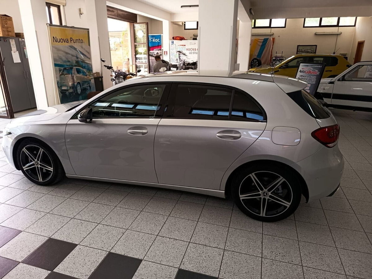 Mercedes-Benz Classe A 180 d Automatic Premium (5)