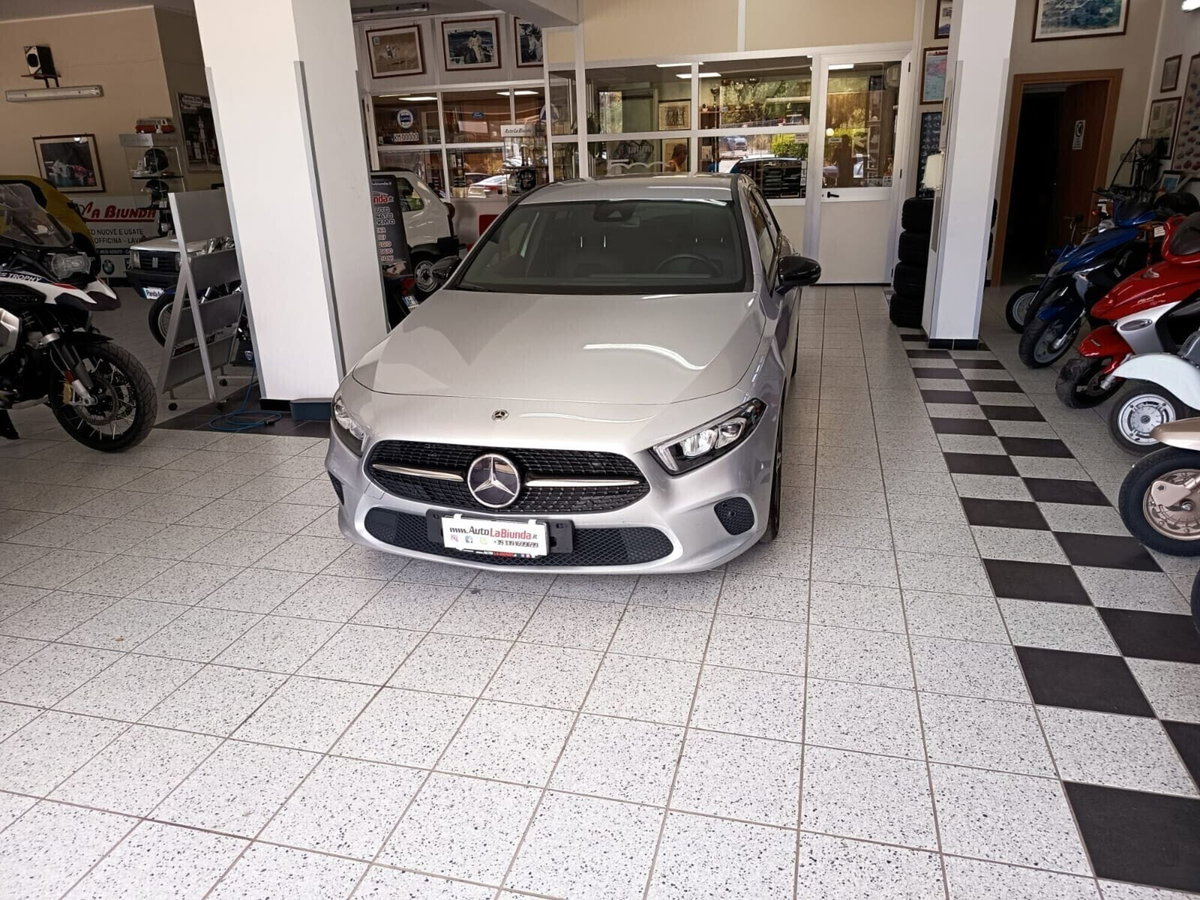 Mercedes-Benz Classe A 180 d Automatic Premium (6)