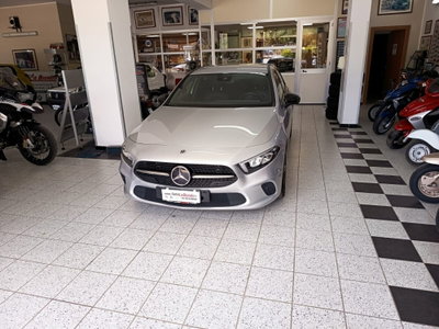 Mercedes-Benz Classe A 180 d Automatic Premium (6)