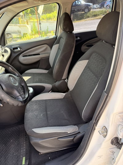 Citroen C3 Picasso 1.6 HDi 90 Seduction (5)