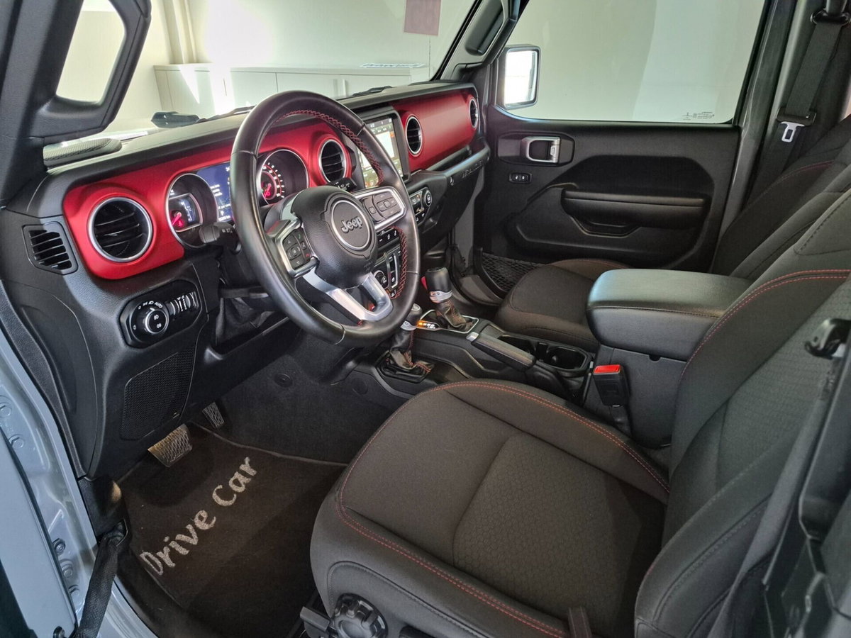 Jeep Wrangler 2.0 Turbo Rubicon (10)