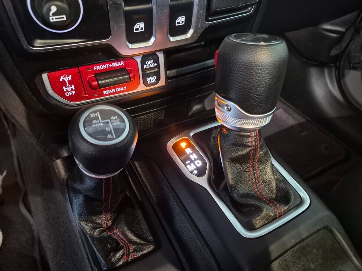 Jeep Wrangler 2.0 Turbo Rubicon (16)