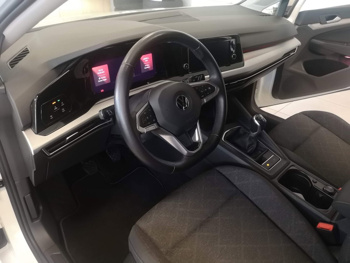 Volkswagen Golf 1.0 TSI EVO Life (11)