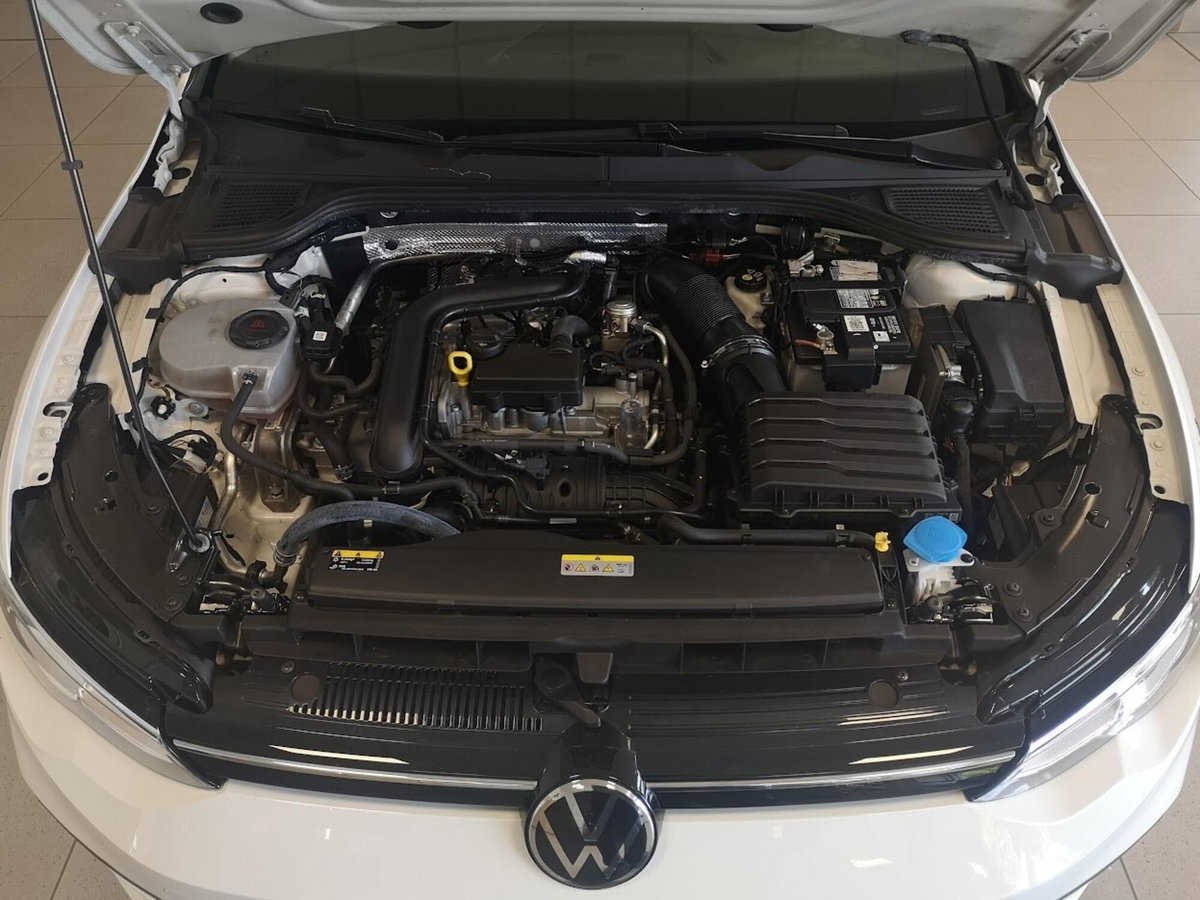 Volkswagen Golf 1.0 TSI EVO Life (14)