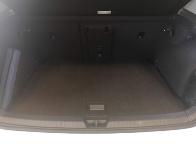 Volkswagen Golf 1.0 TSI EVO Life (17)