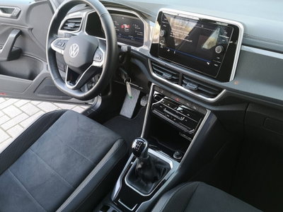 Volkswagen T-Roc 1.0 tsi Style 115cv (17)