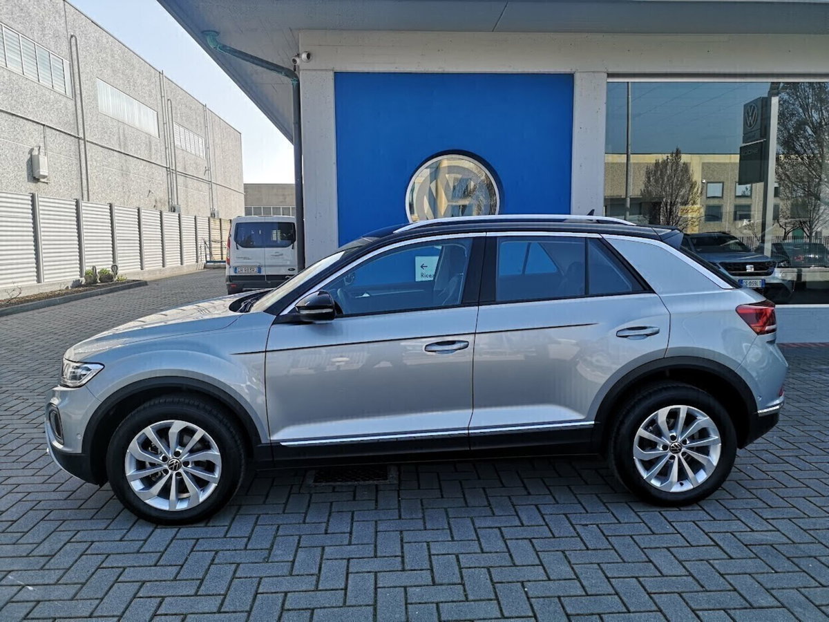 Volkswagen T-Roc 1.0 tsi Style 115cv (3)