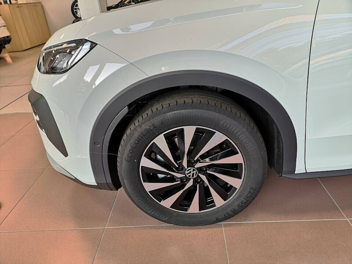 Volkswagen T-Roc 1.5 tsi Life dsg (8)