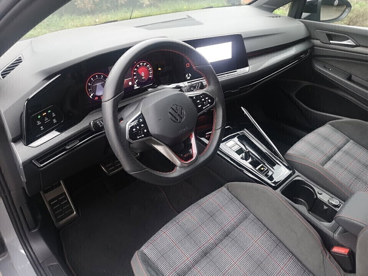 Volkswagen Golf 2.0 TSI GTI DSG (19)