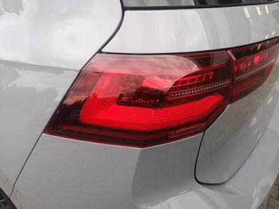 Volkswagen Golf 2.0 TSI GTI DSG (7)