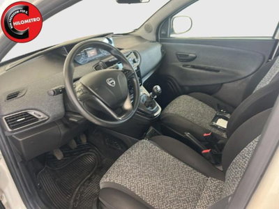 Lancia Ypsilon 1.0 FireFly 5 porte S&S Hybrid Ecochic Silver (7)