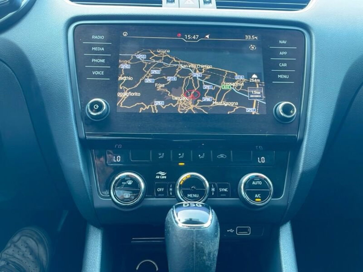 Skoda Octavia 1.5 G-TEC DSG Style (16)