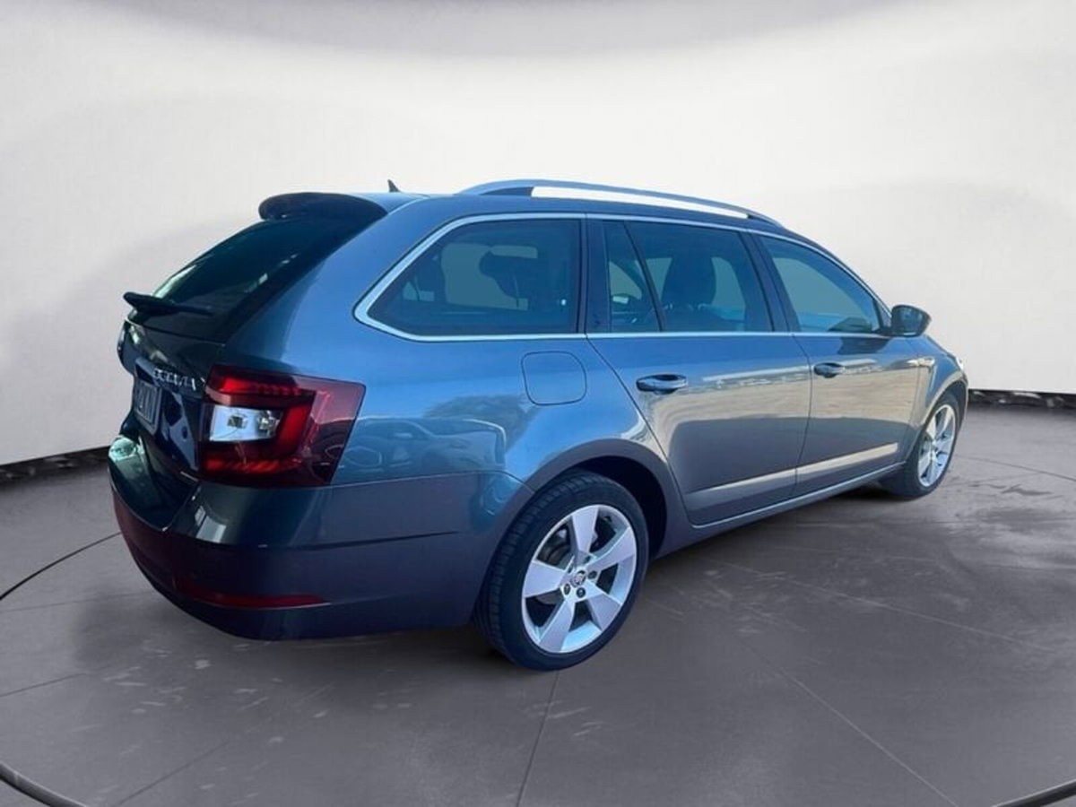 Skoda Octavia 1.5 G-TEC DSG Style (5)