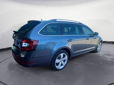 Skoda Octavia 1.5 G-TEC DSG Style (5)
