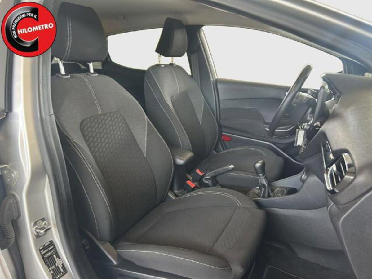 Ford Fiesta 1.1 75 CV 5 porte Titanium (11)
