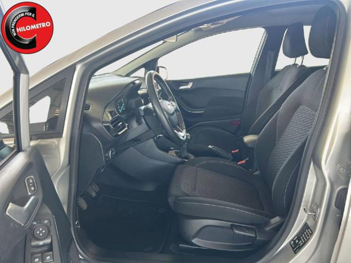 Ford Fiesta 1.1 75 CV 5 porte Titanium (9)
